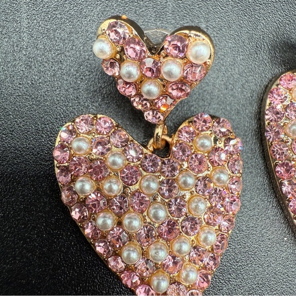 Pink Heart Sparkly Rhinestone and Pearl Earrings - Picture 3 of 7